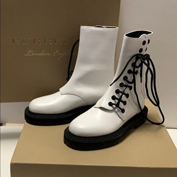 NWT BURBERRY LONDON MILITARY BOOTS‎ SIZE 6 - Picture 2 of 8